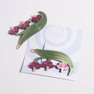 Bleeding Heart Barrette Set