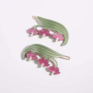 Bleeding Heart Barrette Set