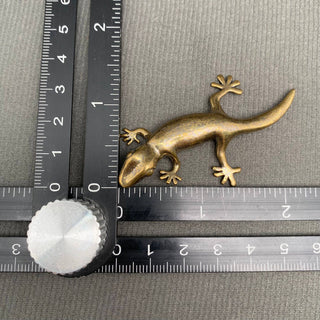 Vintage-Style Brass Gecko Desktop Figurine