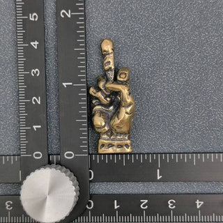 Vintage-Style Brass Middle Finger Desktop Figurine