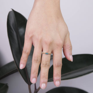 Brass Decorated Prong Stone Ring: Emerald