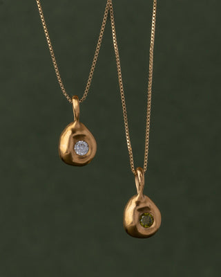 Pebble Necklace: Clear