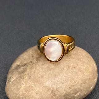 Oval Shell Inlay 18K Gold-Plated Ring