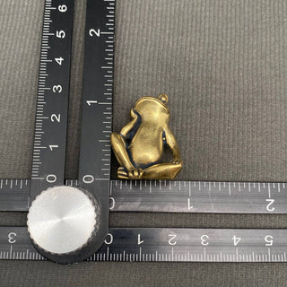 Vintage Brass Sitting Frog Desktop Figurine